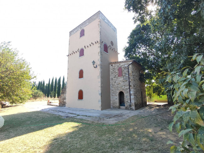 Rustico in vendita a Orte