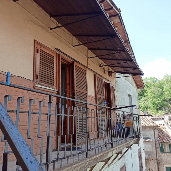 Appartamento in vendita a Canepina