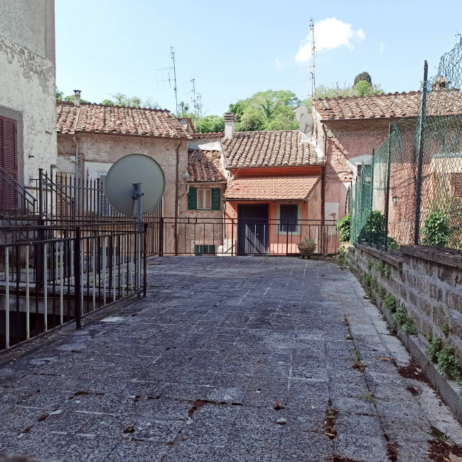 Appartamento in vendita a Canepina