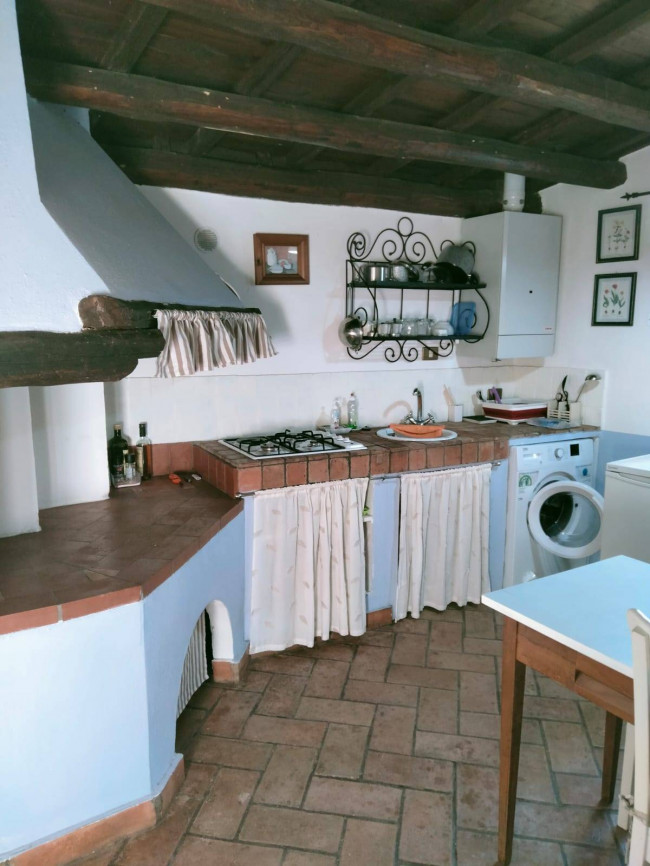 Appartamento in vendita a Bassano in Teverina