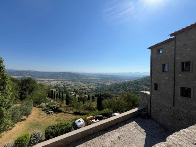 Appartamento in vendita a Bassano in Teverina