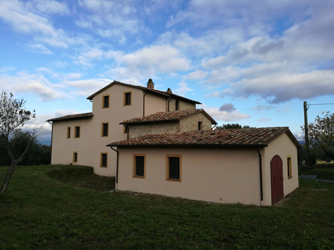 Appartamento in vendita a Avigliano Umbro