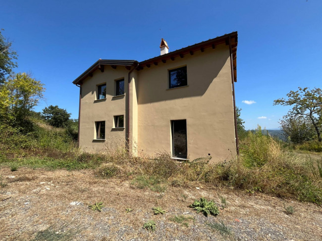 Rustico in vendita a Bassano in Teverina