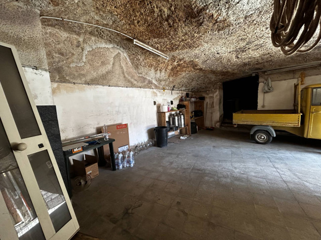 Box o garage in vendita a Vasanello