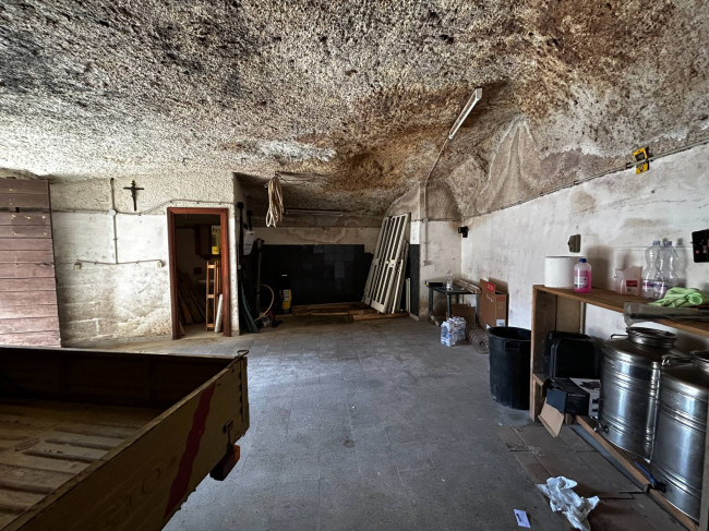 Box o garage in vendita a Vasanello