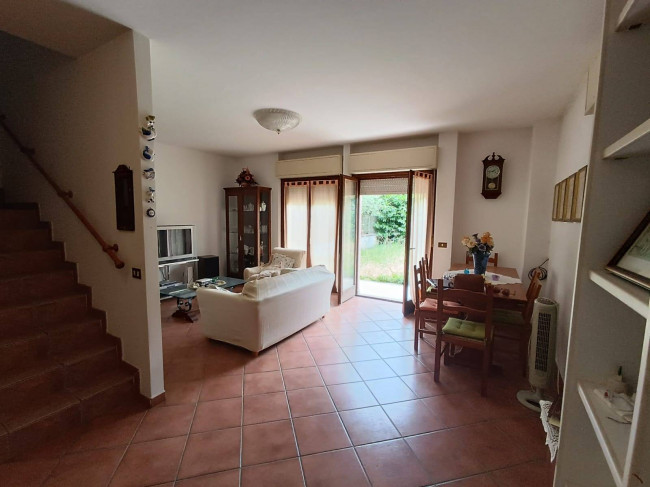 Villette a schiera in vendita a Graffignano