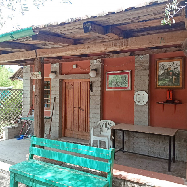 Rustico in vendita a Soriano nel Cimino