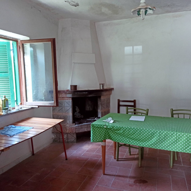 Rustico in vendita a Soriano nel Cimino