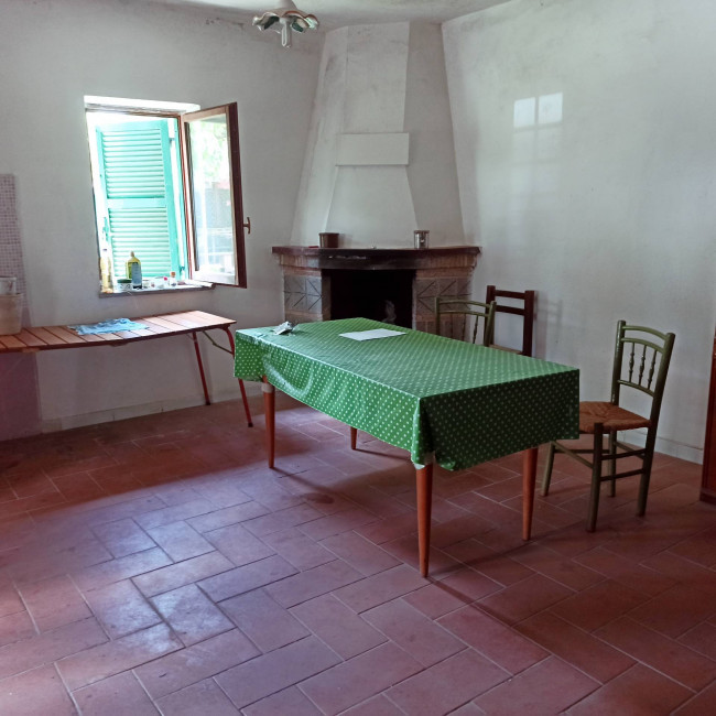 Rustico in vendita a Soriano nel Cimino