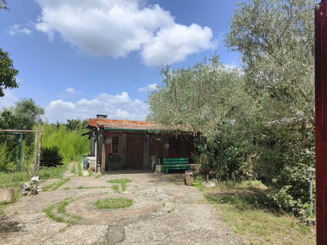 Rustico in vendita a Soriano nel Cimino