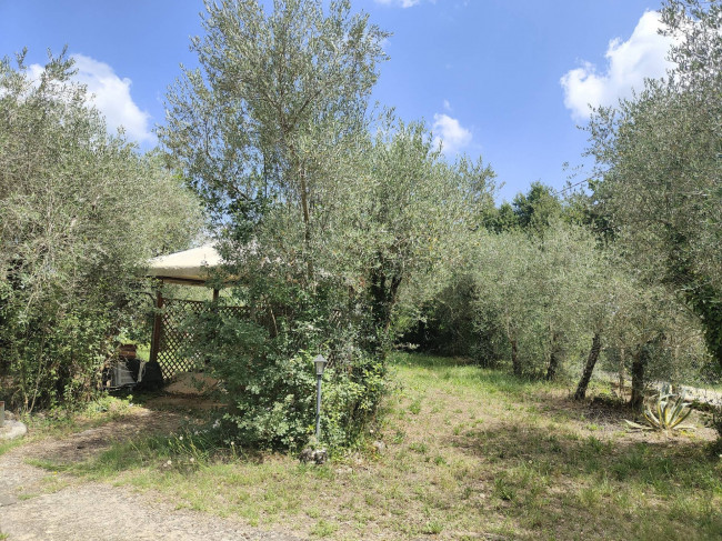 Rustico in vendita a Soriano nel Cimino