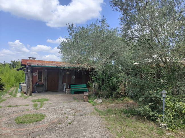 Rustico in vendita a Soriano nel Cimino