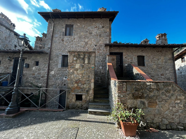 Appartamento in vendita a Bassano in Teverina