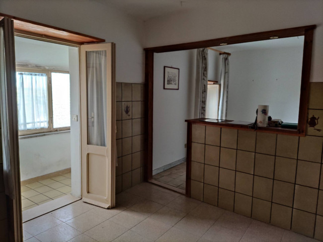 Appartamento in vendita a Vallerano