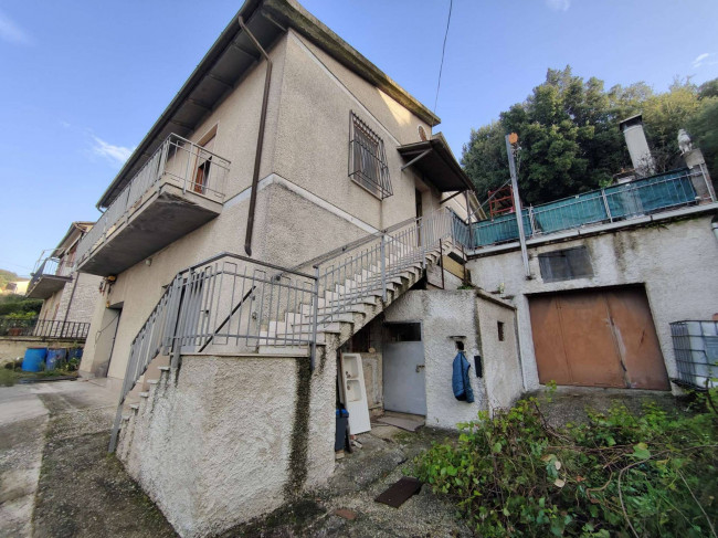 Casa singola in vendita a Amelia