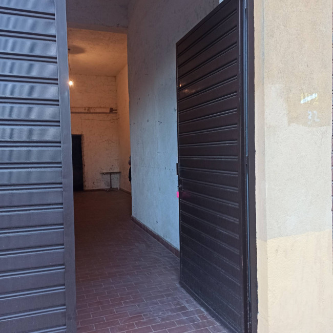 Box o garage in vendita a Soriano nel Cimino