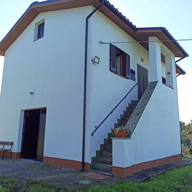 Casa singola in vendita a Soriano nel Cimino