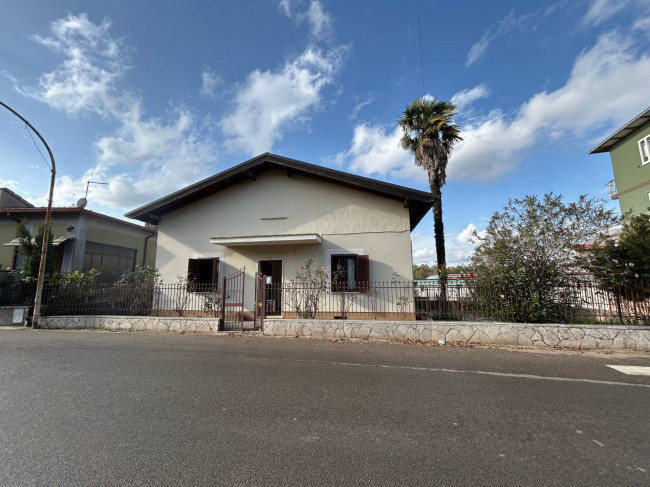 Casa singola in vendita a Bomarzo