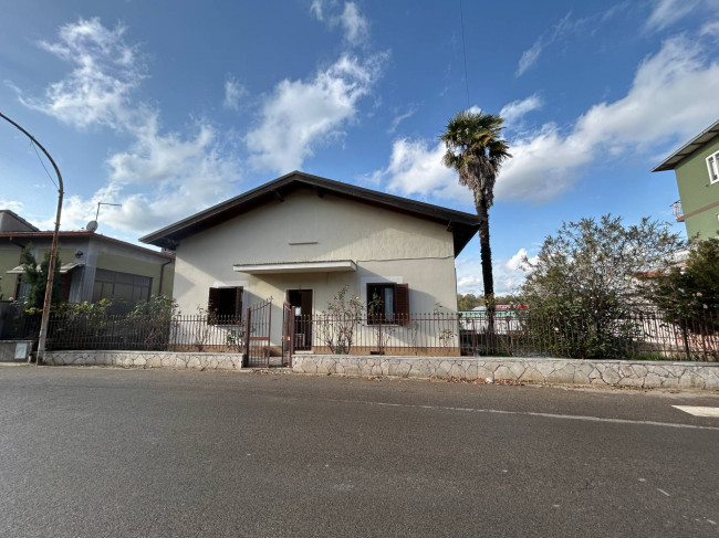 Casa singola in vendita a Bomarzo