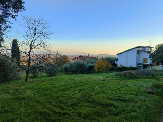 Casale in vendita a Avigliano Umbro
