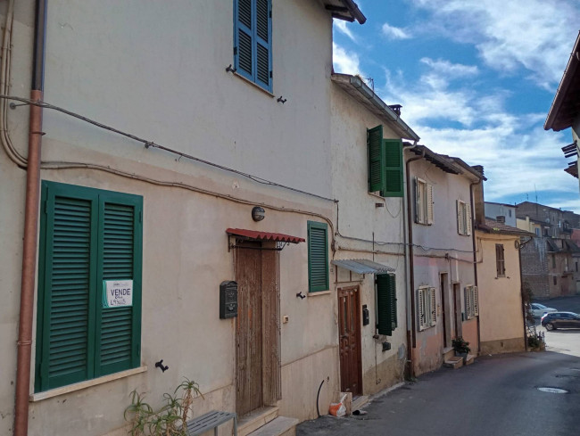 Appartamento in vendita a Vasanello