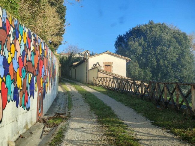 Casale in vendita a Avigliano Umbro