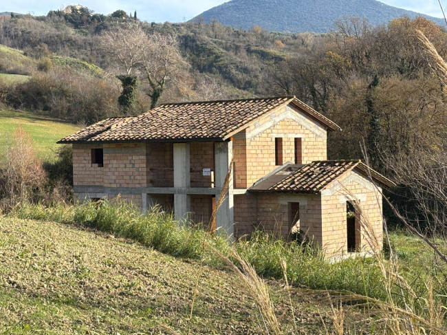 Rustico in vendita a Guardea