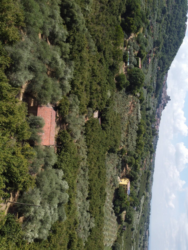 Magazzino in vendita a Soriano nel Cimino