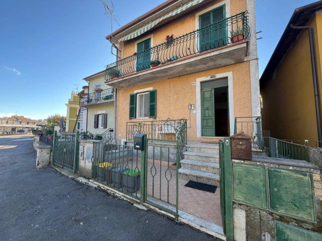 Appartamento in vendita a Bassano in Teverina