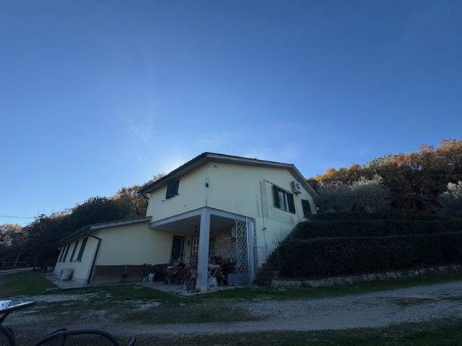 Casa singola in vendita a Narni