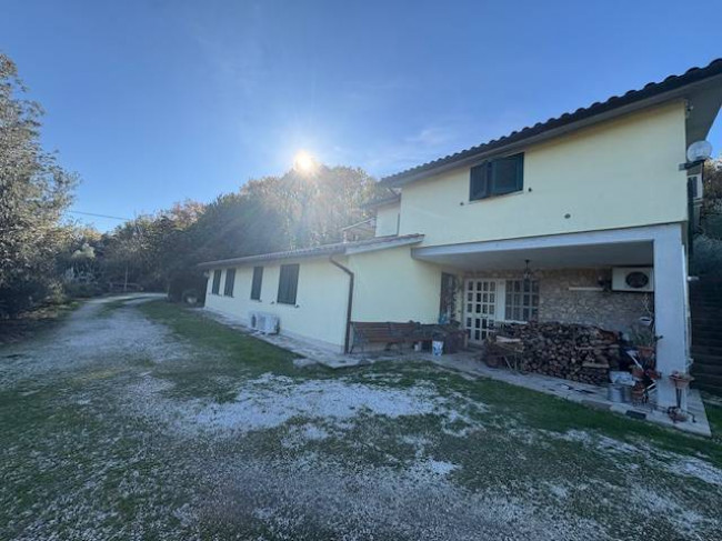 Casa singola in vendita a Narni