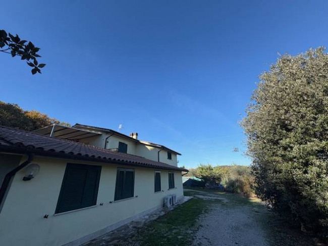 Casa singola in vendita a Narni