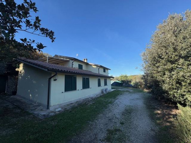 Casa singola in vendita a Narni