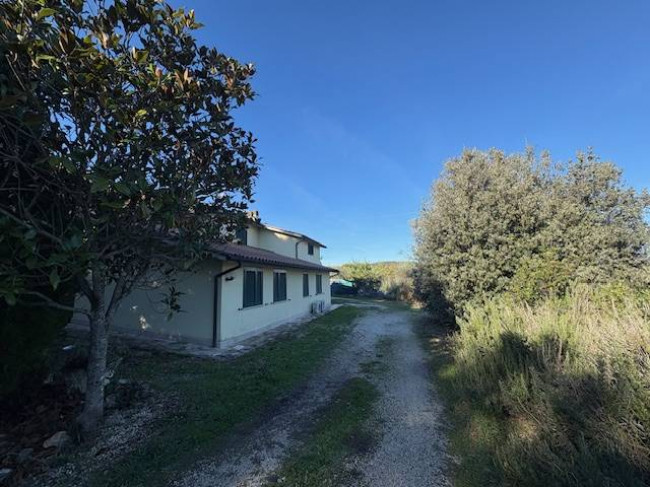 Casa singola in vendita a Narni