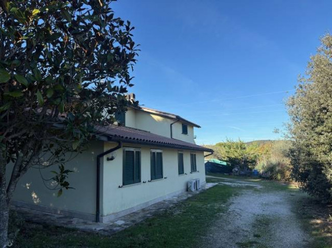 Casa singola in vendita a Narni