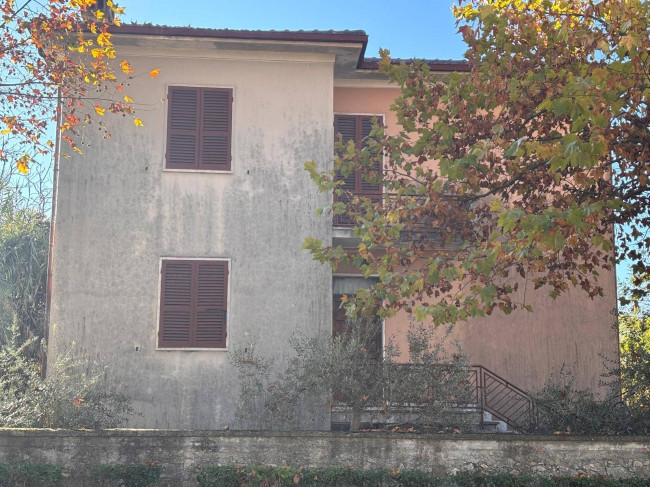 Casa singola in vendita a Amelia