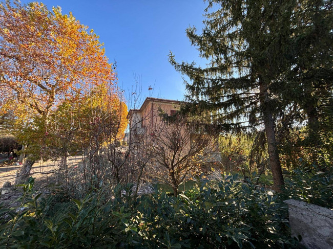 Casa singola in vendita a Amelia