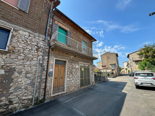 Casa singola in vendita a Guardea