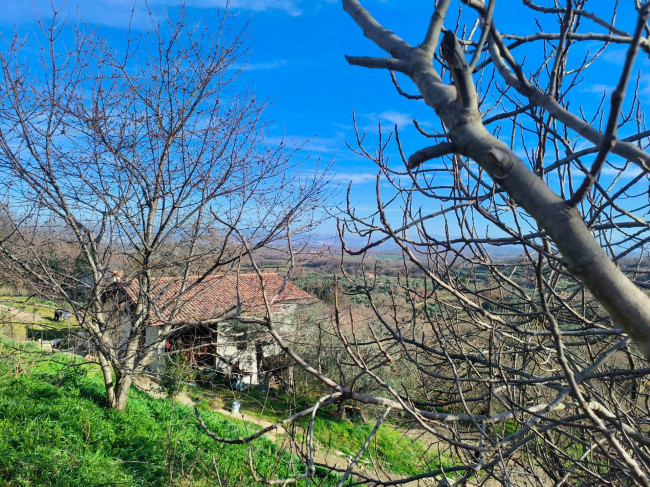 Rustico in vendita a Soriano nel Cimino