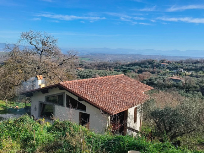Rustico in vendita a Soriano nel Cimino
