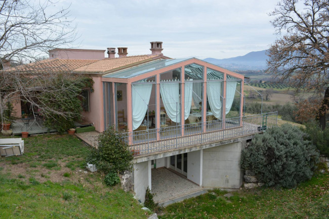 Villa in vendita a Narni