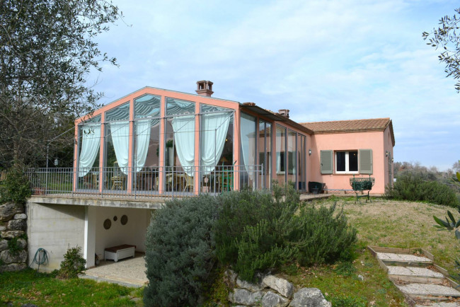 Villa in vendita a Narni