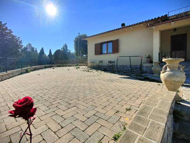 Villa in vendita a Amelia