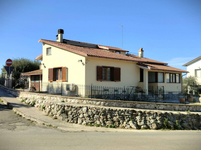 Villa in vendita a Amelia