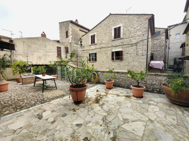 Palazzo Nobiliare in vendita a Lugnano in Teverina