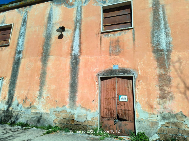 Magazzino in vendita a Vignanello
