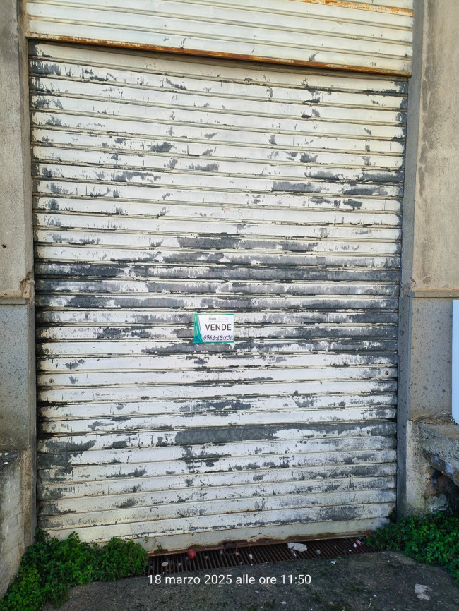 Box o garage in vendita a Vignanello