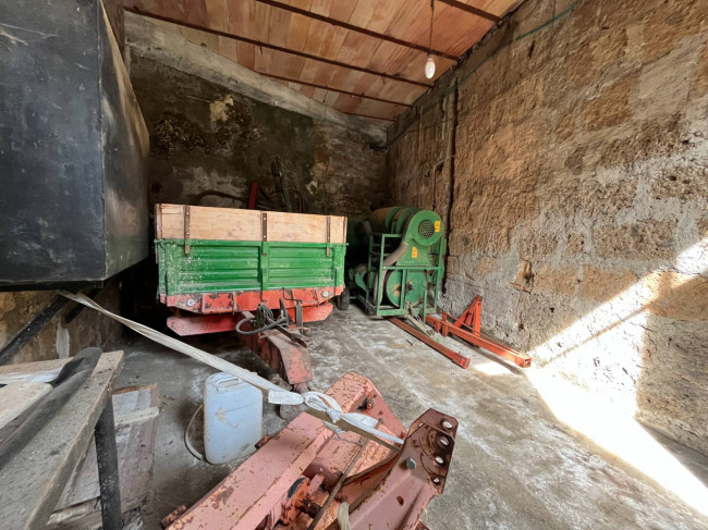 Magazzino in vendita a Vasanello