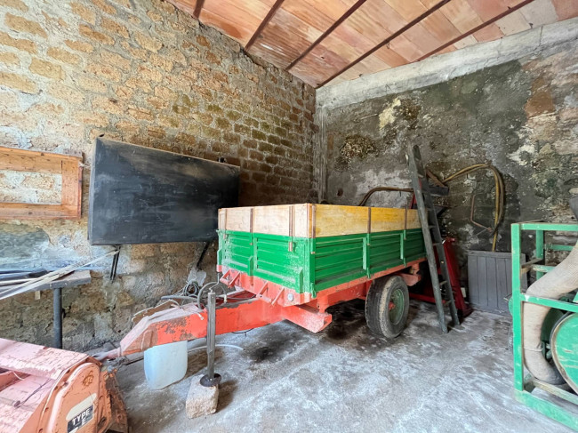 Magazzino in vendita a Vasanello