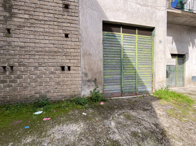 Magazzino in vendita a Vasanello